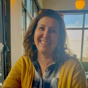 Meet your Posher, Lynette